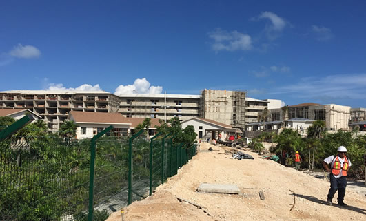 Proyectos en plazas Cancún. Construcciones